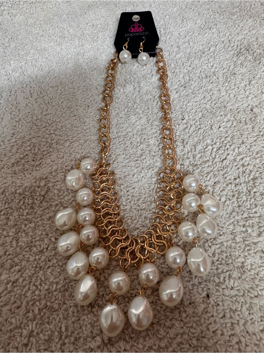 Paparazzi Gold Chain Necklace with White Pearl Drops